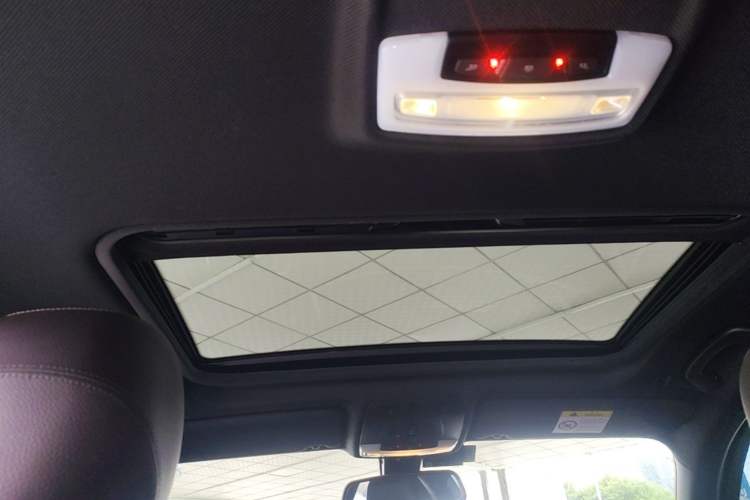 Used BMW 3 Series 2019 320i M Sport Night Edition Headliner