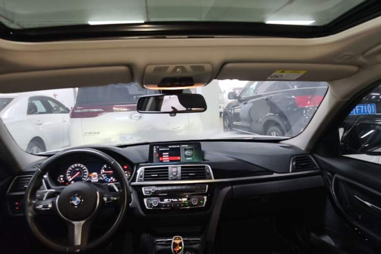 Used BMW 3 Series 2019 320Li M Sport Package Headliner