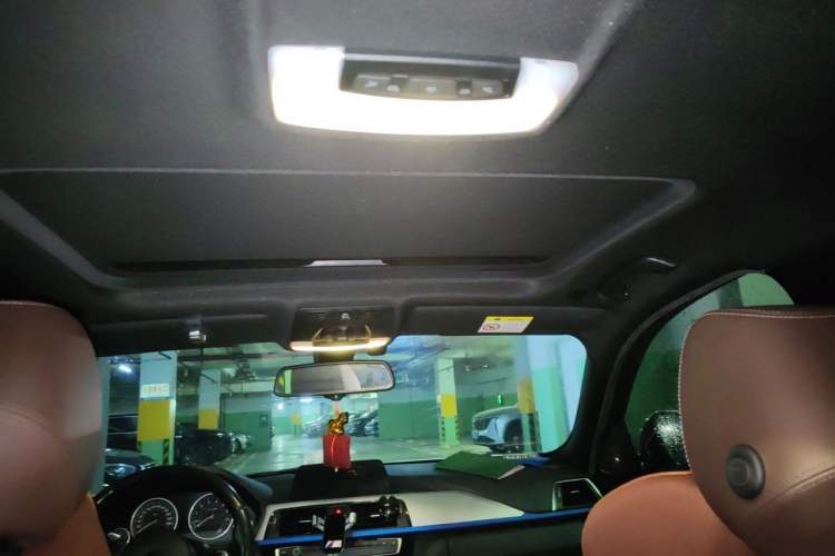 Used BMW 3 Series 2019 320i M Sport Package Headliner