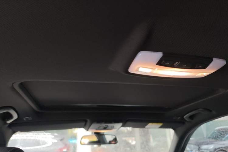 Used BMW 3 Series 2019 320i M Sport Package Headliner