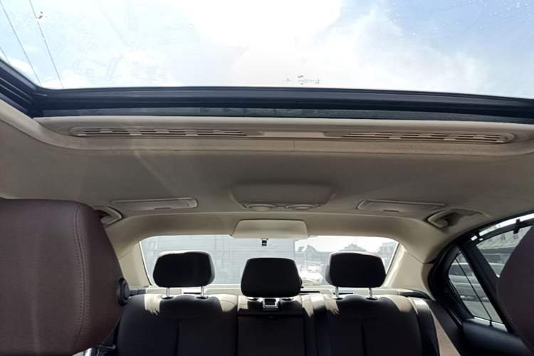 Used BMW 3 Series 2019 320Li Fashion Model Headliner