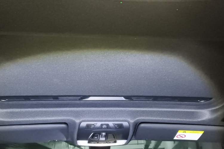 Used BMW 3 Series 2019 320i M Sport Package Headliner