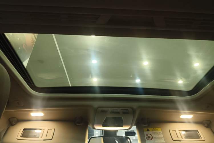 Used BMW 3 Series 2019 320Li Fashion Model Headliner
