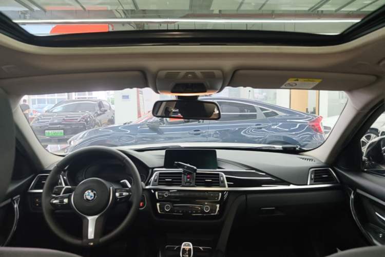 Used BMW 3 Series 2019 320Li M Sport Package Headliner