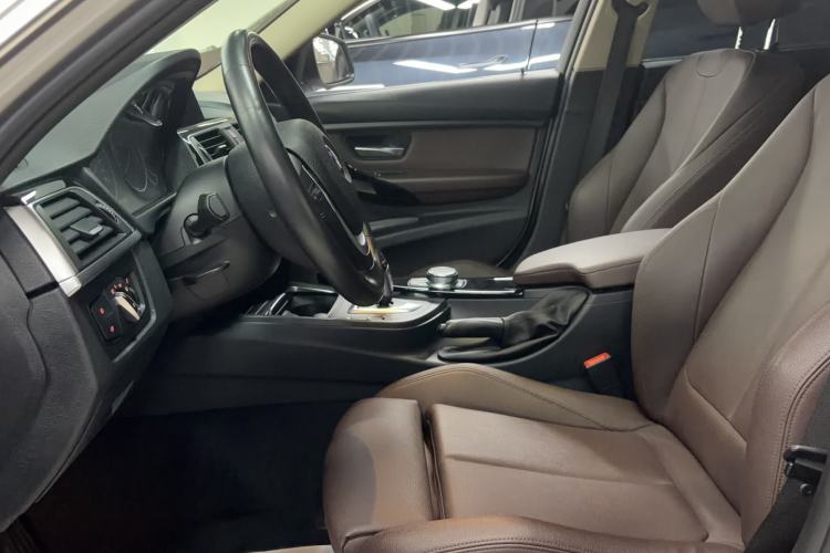 Used BMW 3 Series 2019 320Li xDrive Fashion Model Interior 1