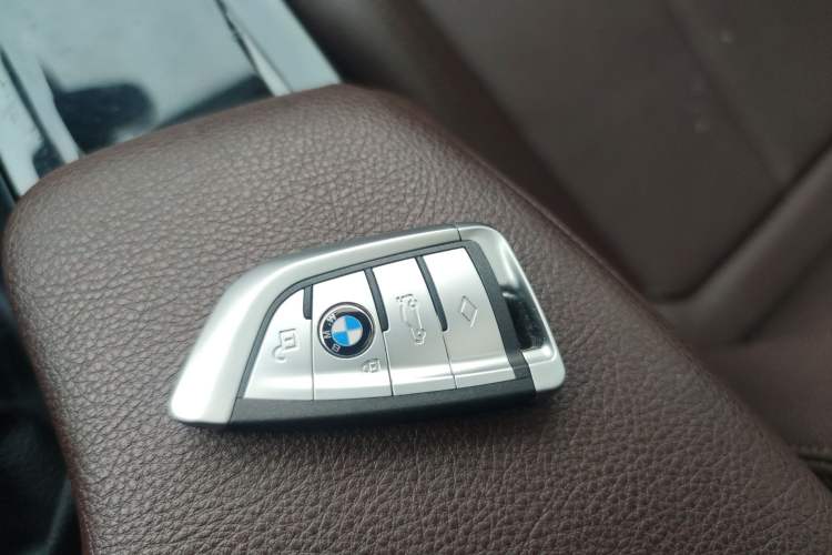 Used BMW 3 Series 2019 320Li Fashion Model Interior 1