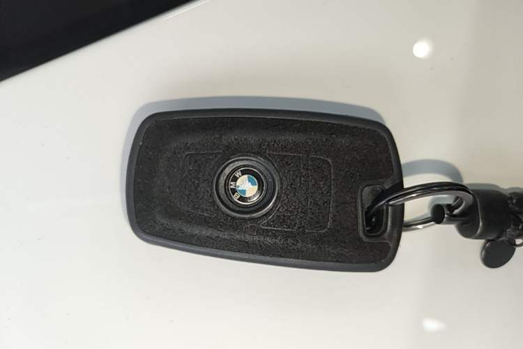 Used BMW 3 Series 2019 320i M Sport Night Edition Interior 1