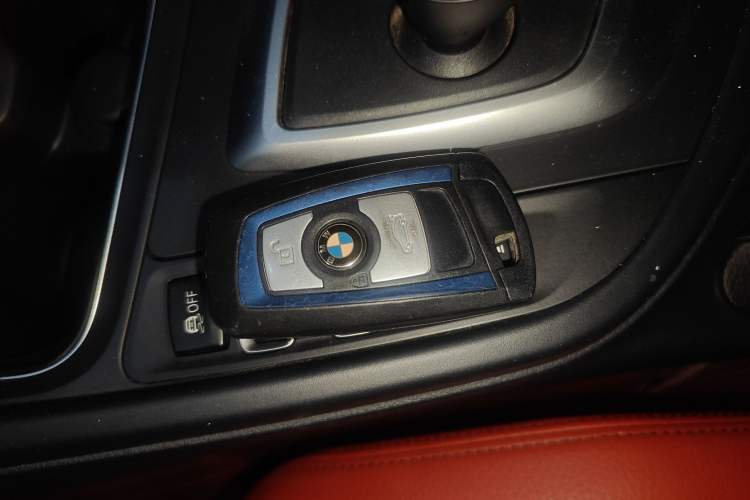Used BMW 3 Series 2019 320i M Sport Package Interior 1
