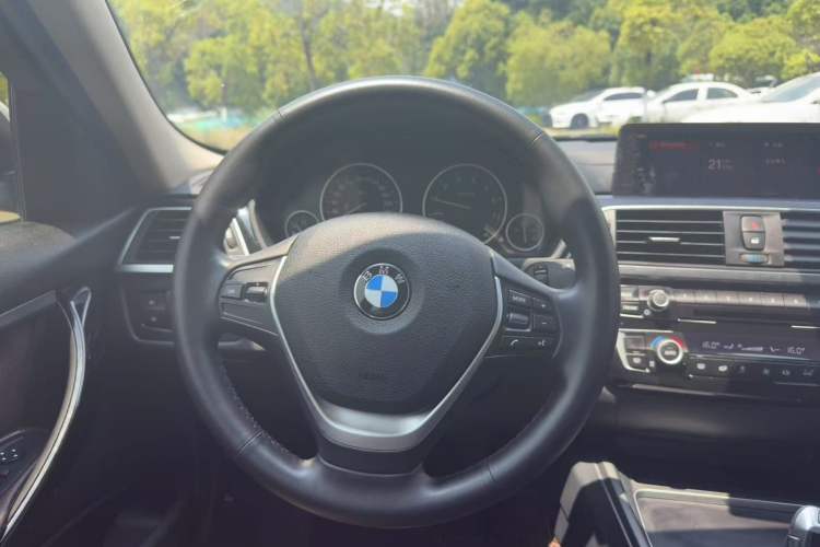 Used BMW 3 Series 2019 320Li Fashion Model Interior 11