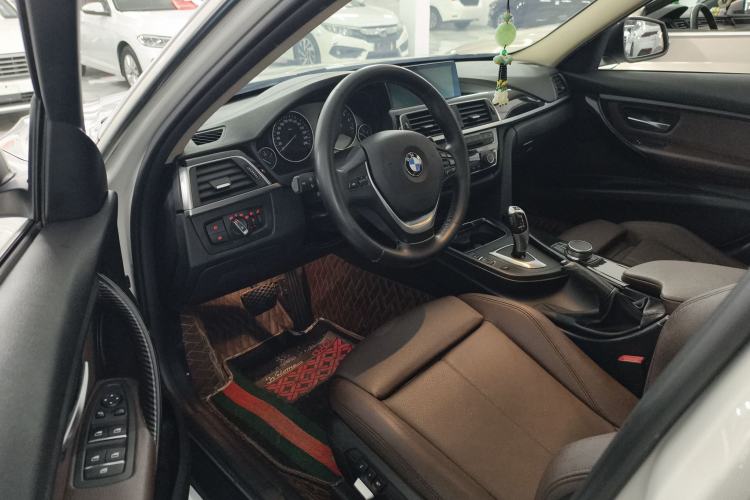 Used BMW 3 Series 2019 320Li Fashion Model Interior 2