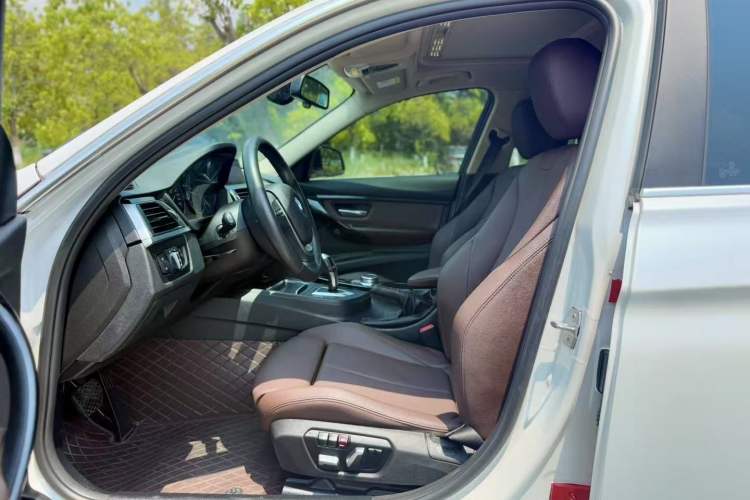 Used BMW 3 Series 2019 320Li Fashion Model Interior 2