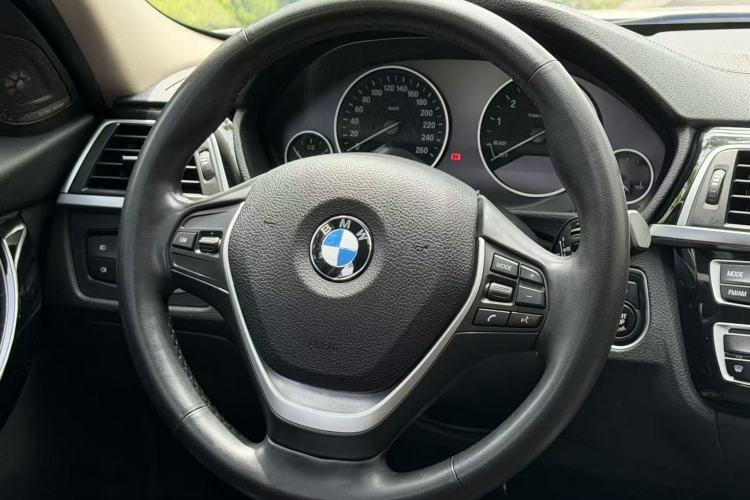 Used BMW 3 Series 2019 320Li Fashion Model Interior 2