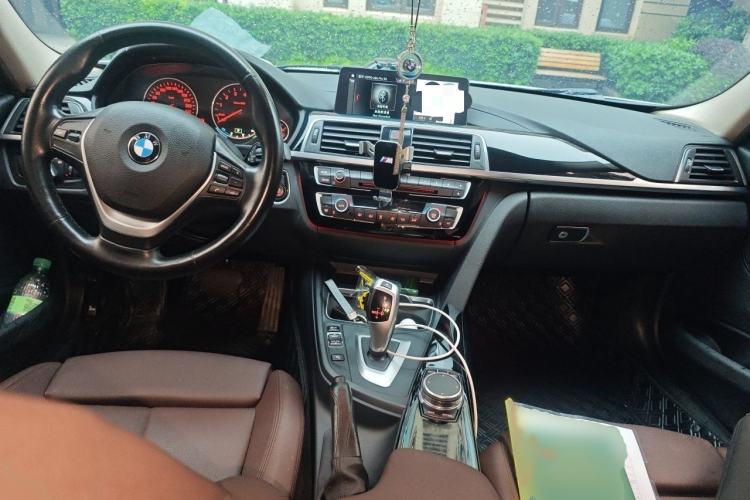 Used BMW 3 Series 2019 320Li Fashion Model Interior 2
