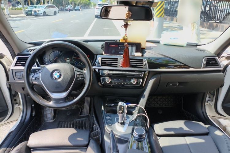 Used BMW 3 Series 2019 320Li Fashion Model Interior 2