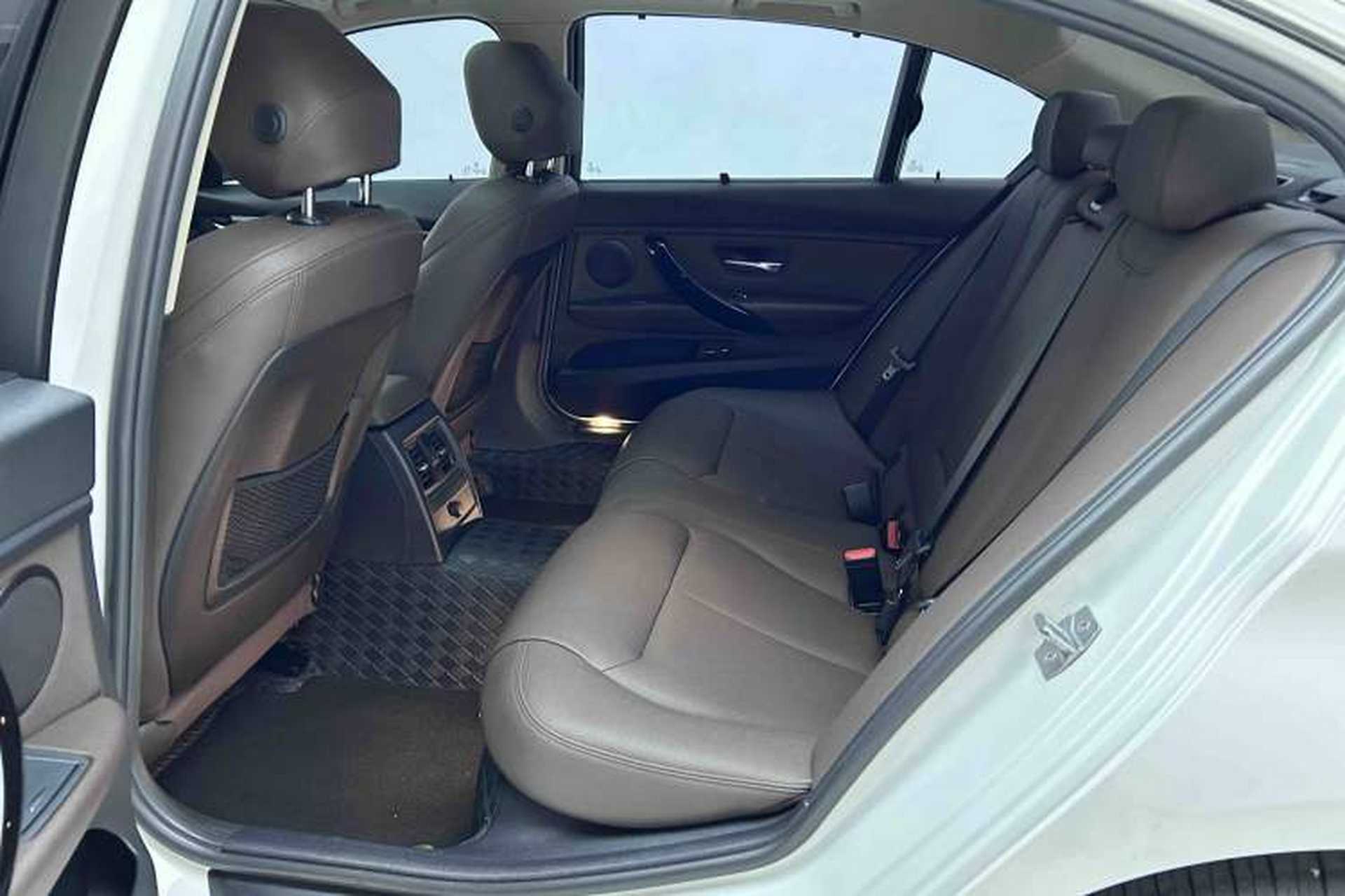 Used BMW 3 Series 2019 320Li Fashion Model Interior 2