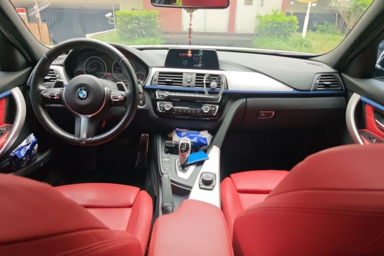 Used BMW 3 Series 2019 320i M Sport Package Interior 2