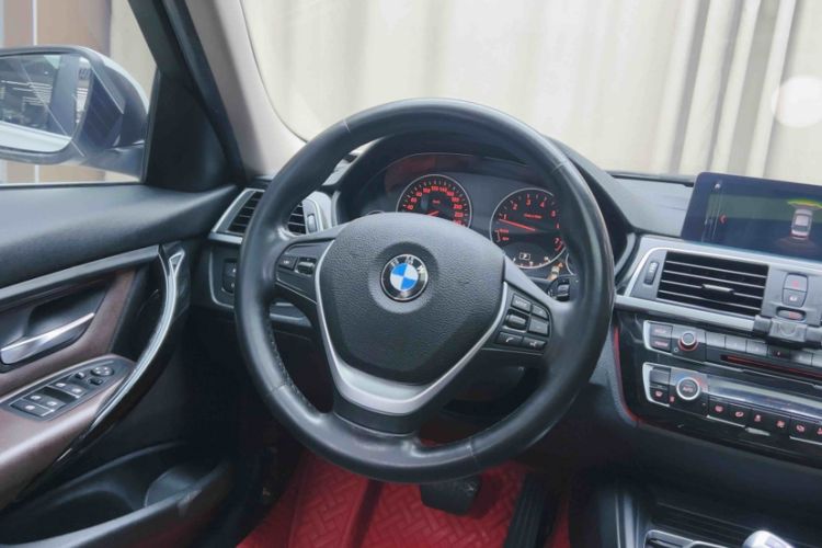 Used BMW 3 Series 2019 320Li Fashion Model Interior 2