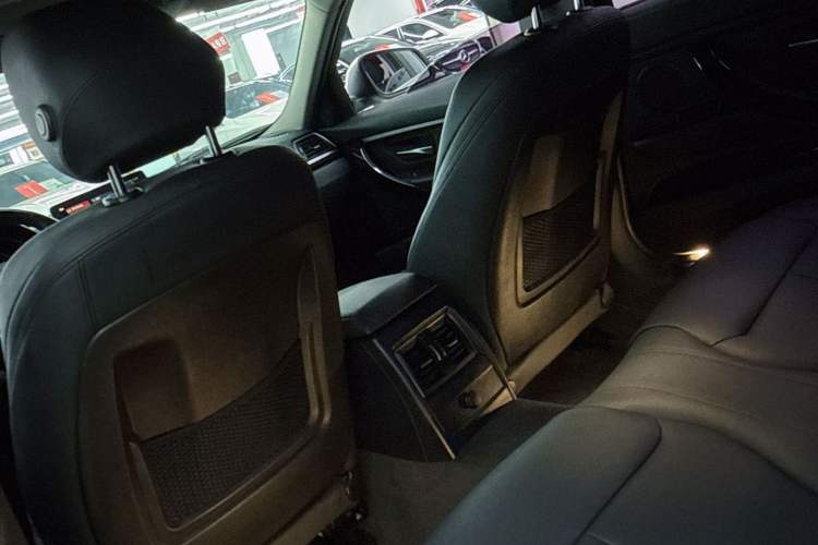 Used BMW 3 Series 2019 320Li Fashion Model Interior 2