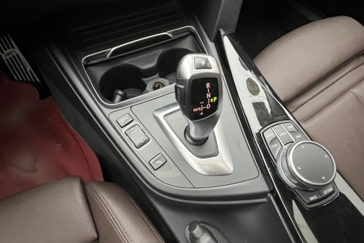Used BMW 3 Series 2019 320Li Fashion Model Interior 3