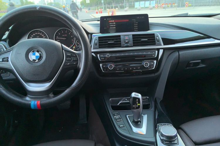 Used BMW 3 Series 2019 320Li Fashion Model Interior 3