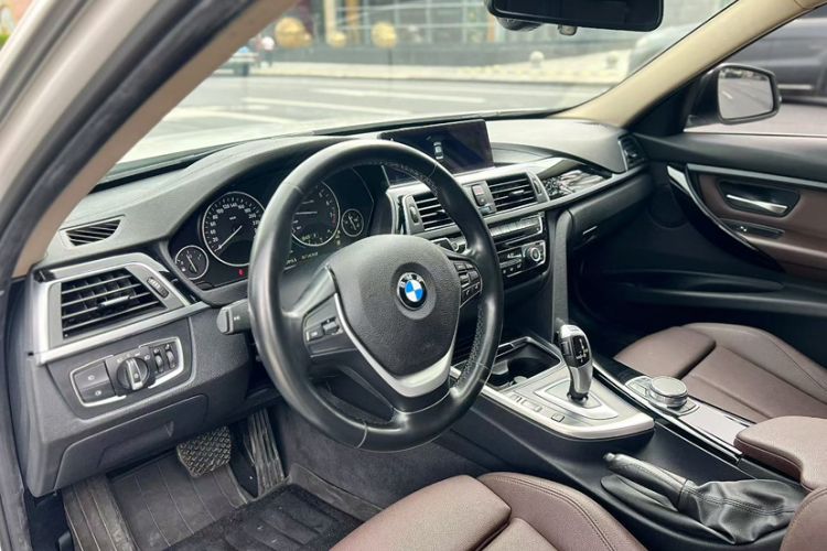 Used BMW 3 Series 2019 320Li Fashion Model Interior 3