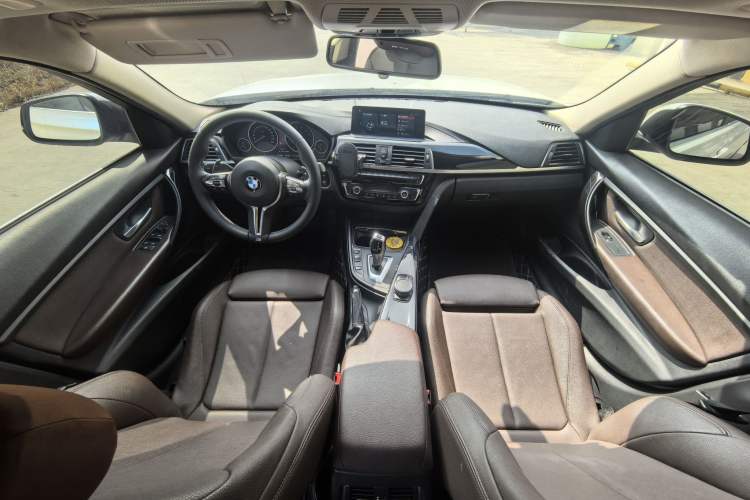 Used BMW 3 Series 2019 320Li Fashion Model Interior 3