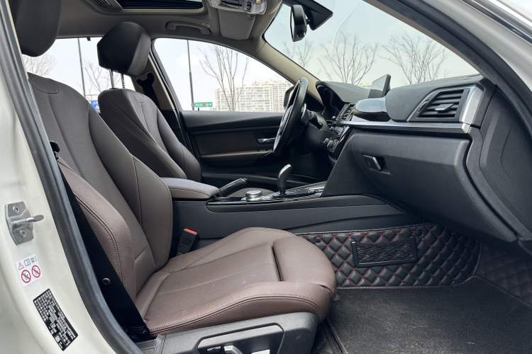 Used BMW 3 Series 2019 320Li M Sport Package Interior 3