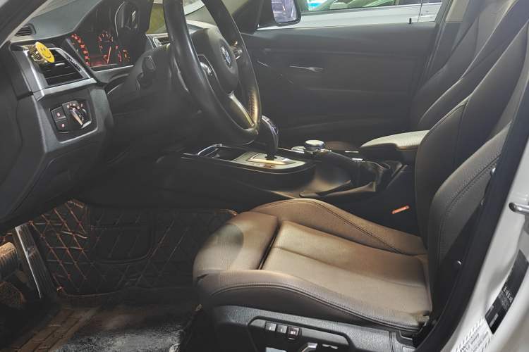 Used BMW 3 Series 2019 320Li M Sport Package Interior 3