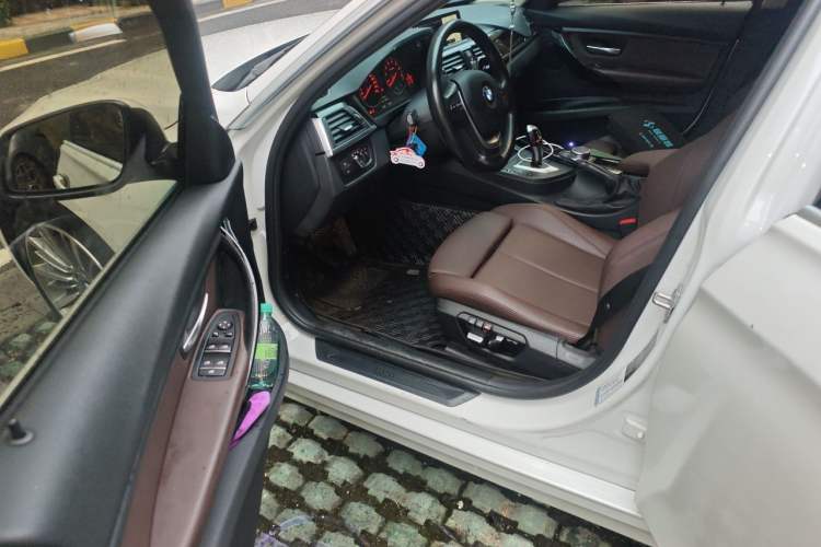 Used BMW 3 Series 2019 320Li Fashion Model Interior 3
