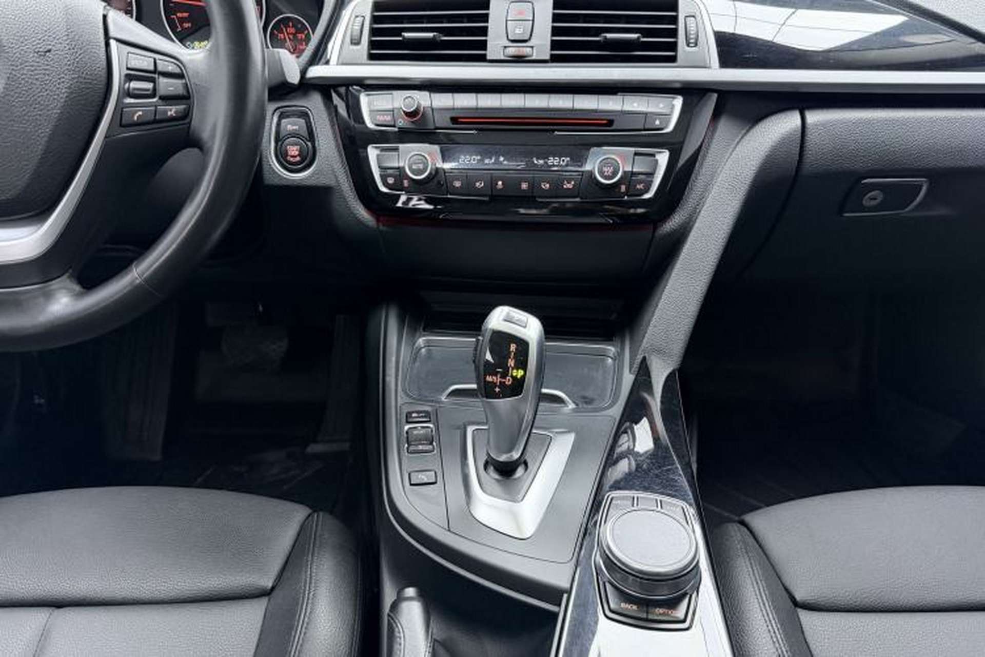 Used BMW 3 Series 2019 320Li Fashion Model Interior 3