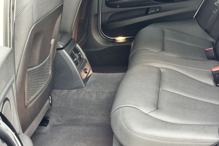 Used BMW 3 Series 2019 320Li Fashion Model Interior 3