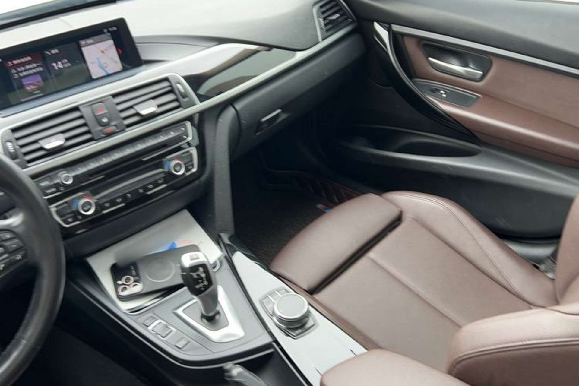 Used BMW 3 Series 2019 320Li Fashion Model Interior 3