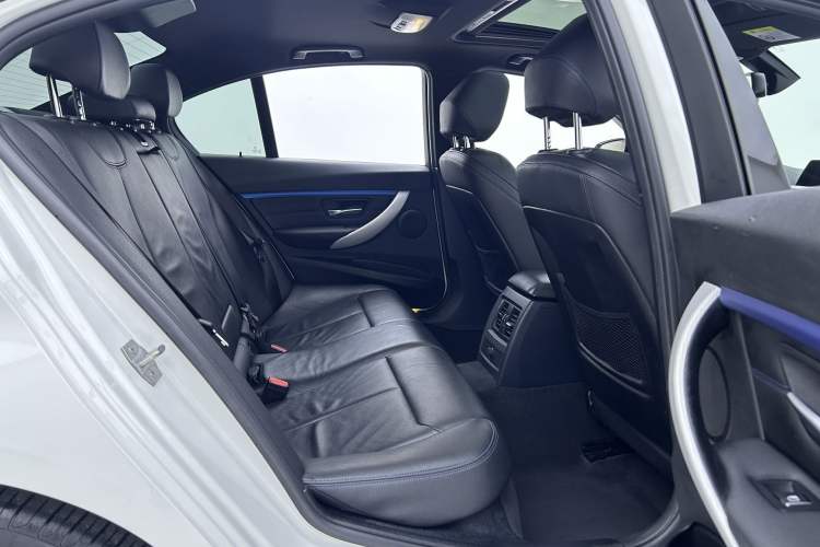 Used BMW 3 Series 2019 320Li M Sport Package Interior 4