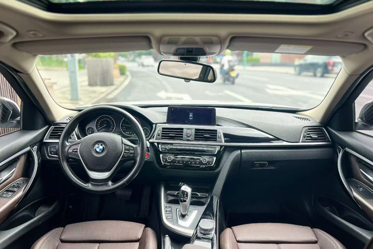 Used BMW 3 Series 2019 320Li Fashion Model Interior 4