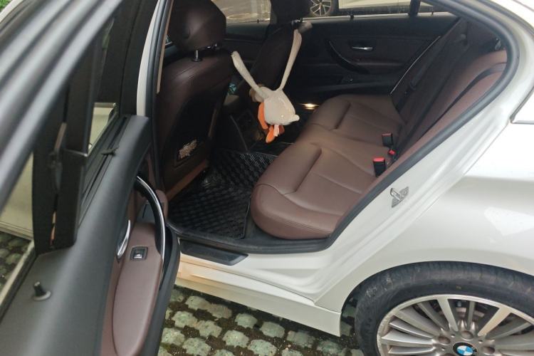 Used BMW 3 Series 2019 320Li Fashion Model Interior 4