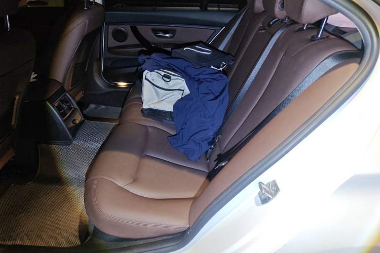 Used BMW 3 Series 2019 320Li Fashion Model Interior 4