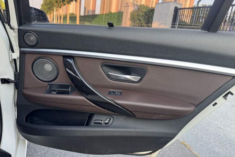 Used BMW 3 Series 2019 320Li M Sport Night Edition Interior 4