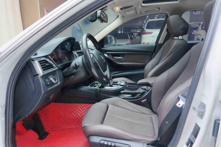 Used BMW 3 Series 2019 320Li Fashion Model Interior 4