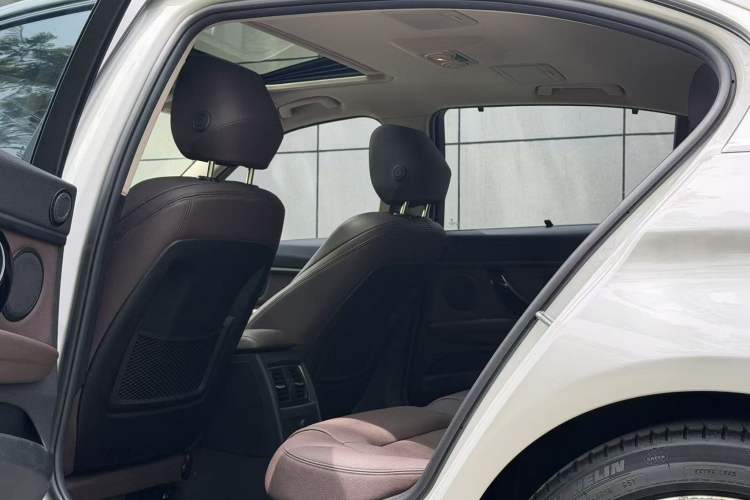 Used BMW 3 Series 2019 320Li Fashion Model Interior 5