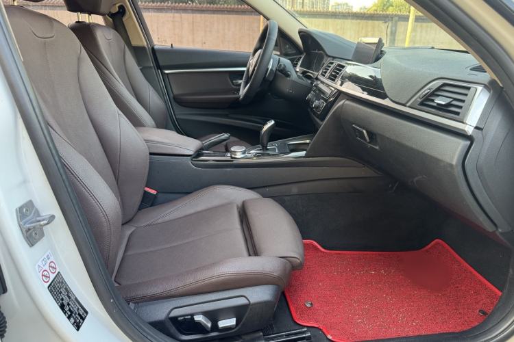 Used BMW 3 Series 2019 320Li M Sport Night Edition Interior 5