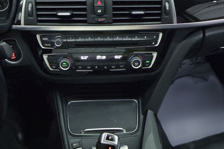 Used BMW 3 Series 2019 320Li Fashion Model Interior 5