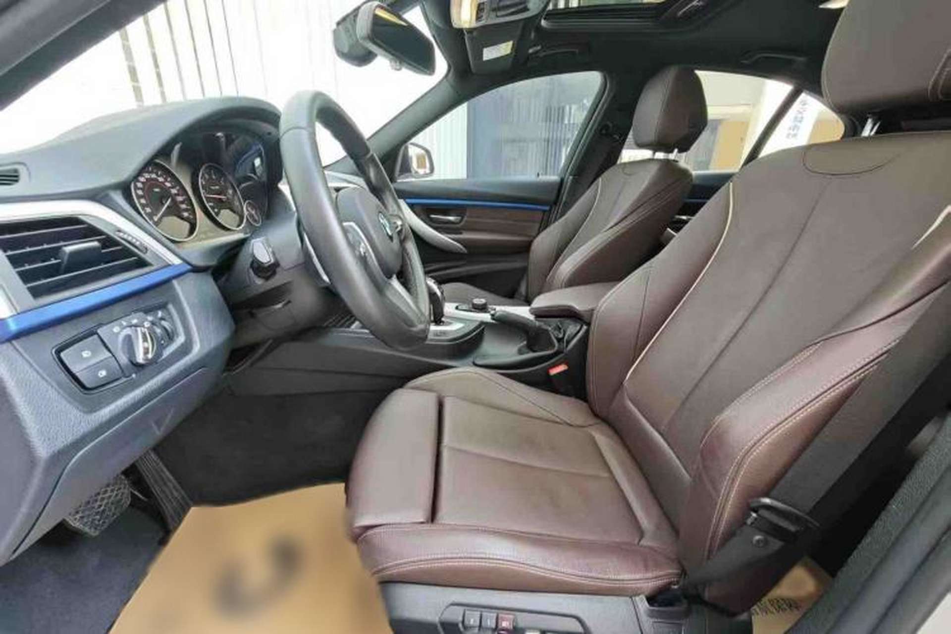 Used BMW 3 Series 2019 320i M Sport Package Interior 5