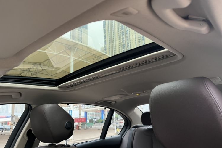 Used BMW 3 Series 2019 320Li Fashion Model Interior 6