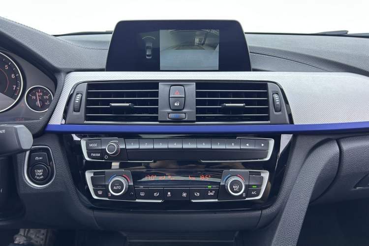 Used BMW 3 Series 2019 320Li M Sport Package Interior 6