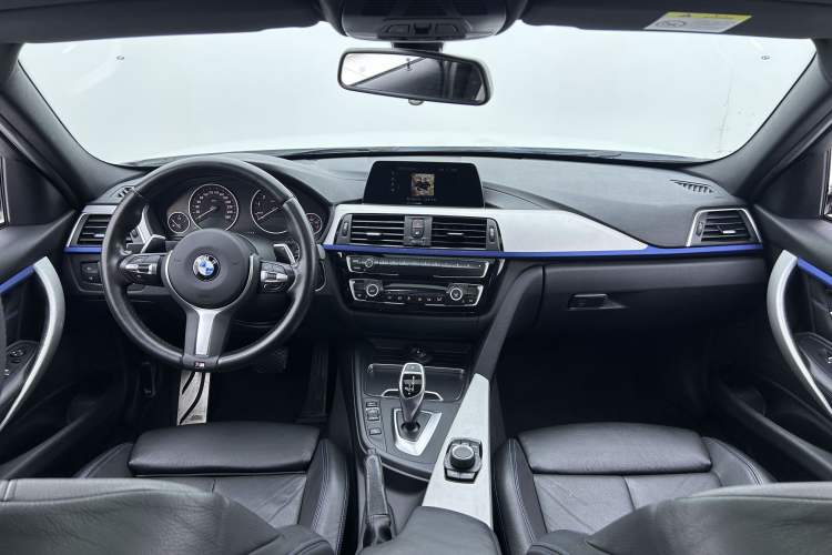 Used BMW 3 Series 2019 320Li M Sport Package Interior 7