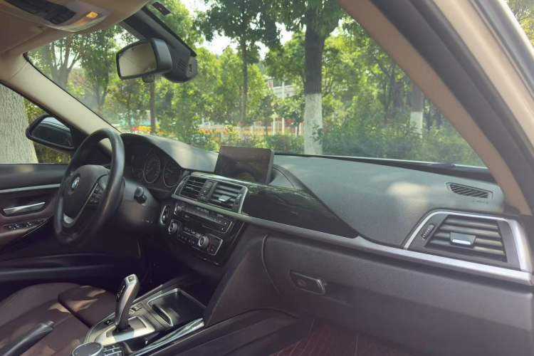 Used BMW 3 Series 2019 320Li Fashion Model Interior 8