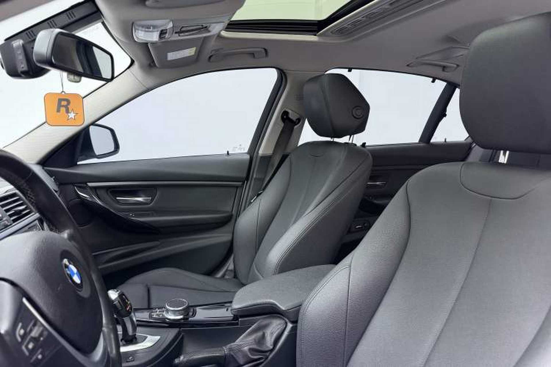 Used BMW 3 Series 2019 320Li Fashion Model Interior 8