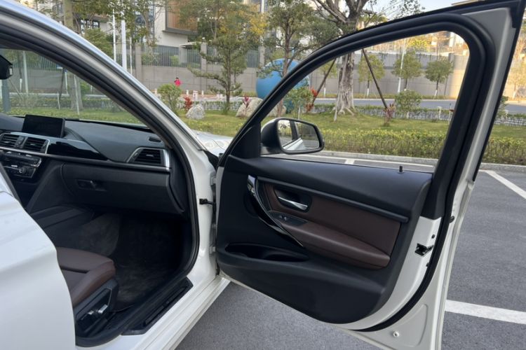 Used BMW 3 Series 2019 320Li Fashion Model Interior 8