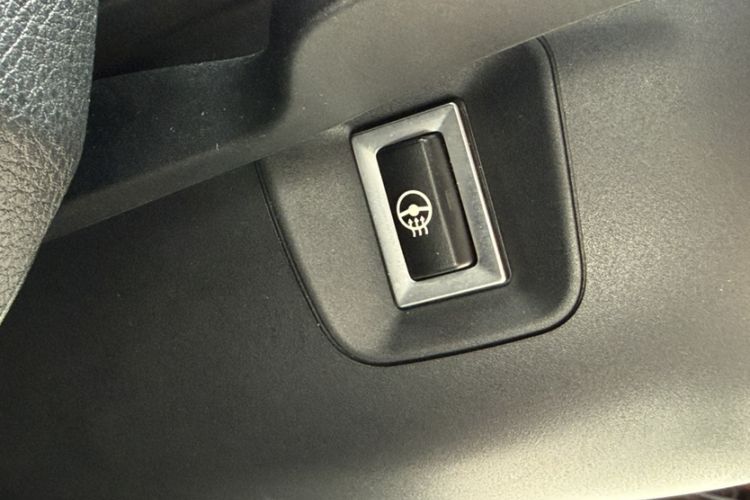 Used BMW 3 Series 2019 320i M Sport Package Interior 8