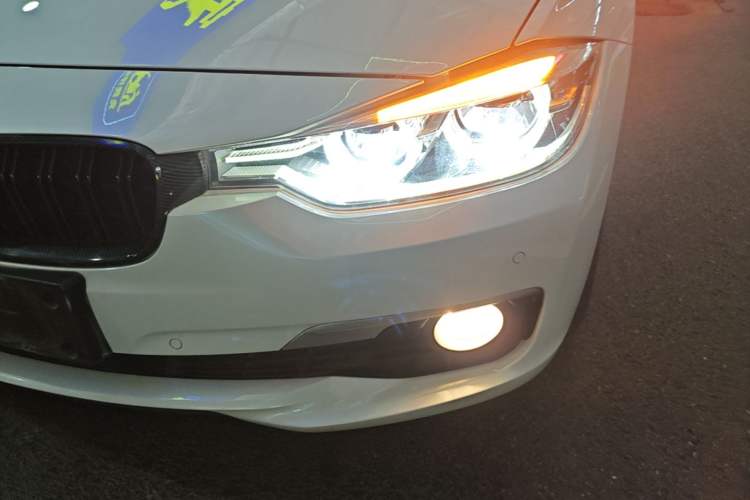Used BMW 3 Series 2019 320Li Fashion Model Left Front Headlight